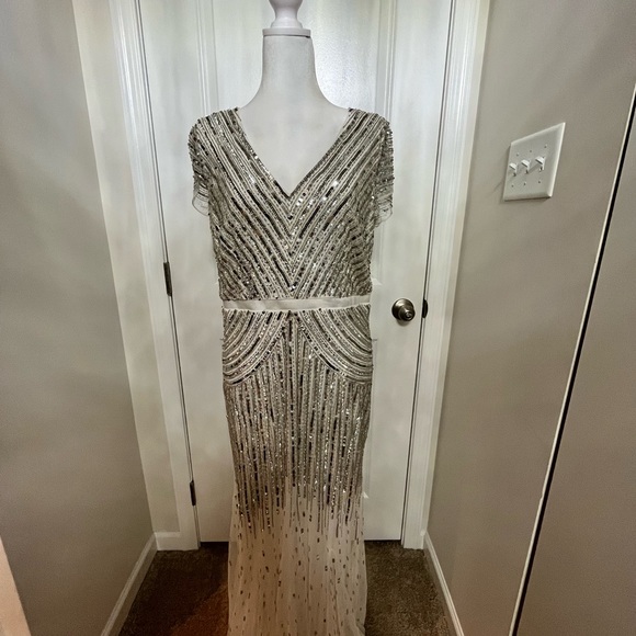 Adrianna Papell, White and Silver Dress, Women, Size 10 - Picture 5 of 12